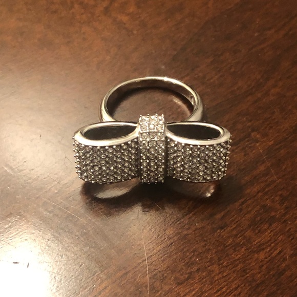 Swarovski Crystal Bow Ring - Picture 2 of 3